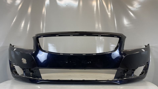 Volvo V70 2013-   bamperis priekšejais  31353444