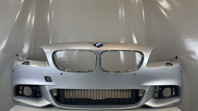 BMW 5 2013-2017 M-paka bamperis priekšais 51118054362