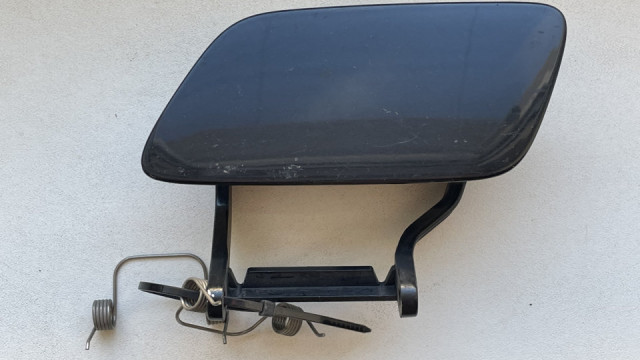 Audi A5 2012-2015   Lukturu mazgātāja vāciņš L 8T0955635A