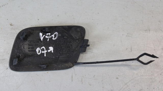 Volvo V70 2007-2012 заглушка переднего бампера 30678641